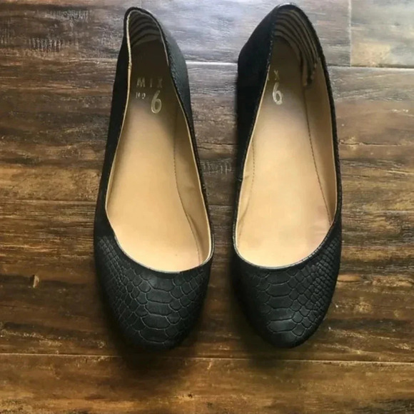 Black Flats | Black Flat Shoes | Classic | Business Casual | Mix No 6 Shoes - Picture 9 of 13